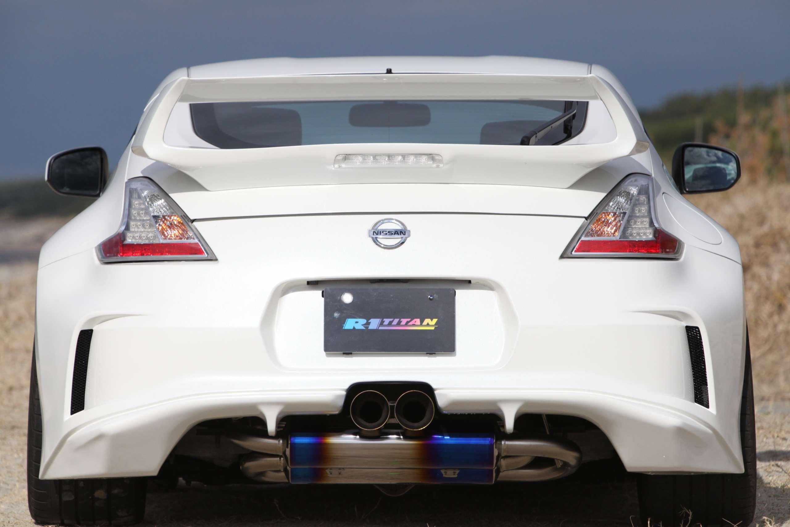 R1TITAN FRP Rear Bumper Type II - Nissan 370Z | First Gear Project