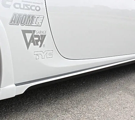 Garage Vary Carbon Side Skirts - Toyota 86