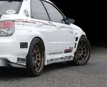 Varis Impreza GDB (Model F/G) Front Wide Fenders