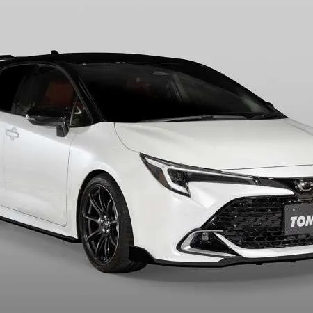 TOM'S Racing Styling Set Black Paint - Toyota Corolla Sport Kouki